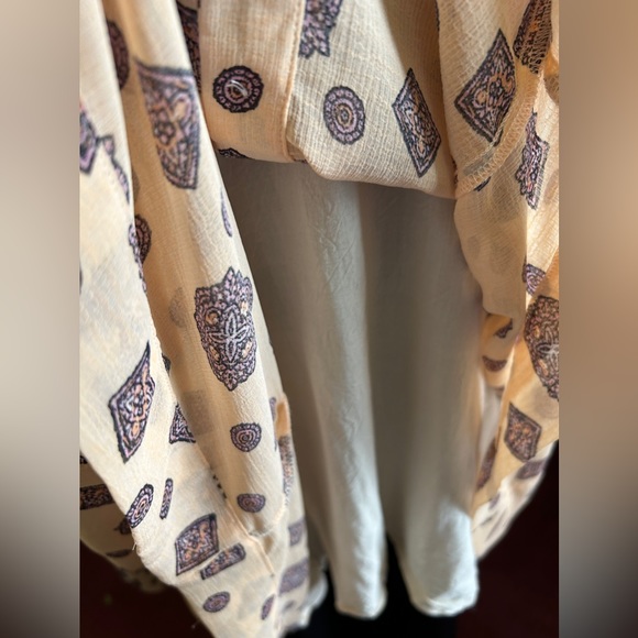 Free People Oversized Button Up Sheer top with layers Ruffled in and Under top - Picture 7 of 12